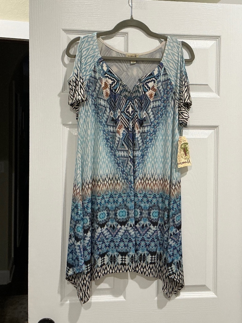 NWT One World Live and Let Live Cold Shoulder Southwestern Top L